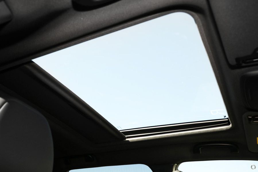 2025 Subaru Forester Hybrid Touring S6 Auto AWD MY26 Photo 9