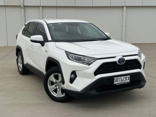 2021  Toyota RAV4 GX SUV (Glacier White) Used Car Thumbnail