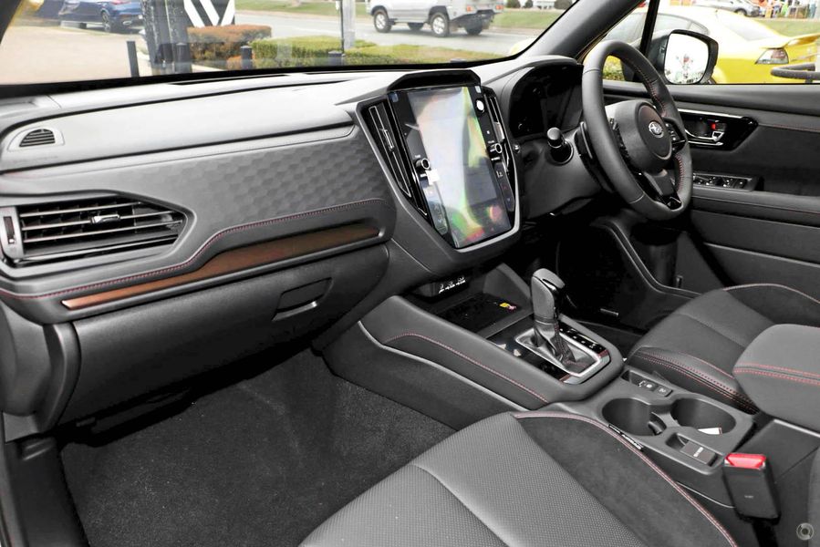 2025 Subaru Forester Hybrid Touring S6 Auto AWD MY26 Photo 5