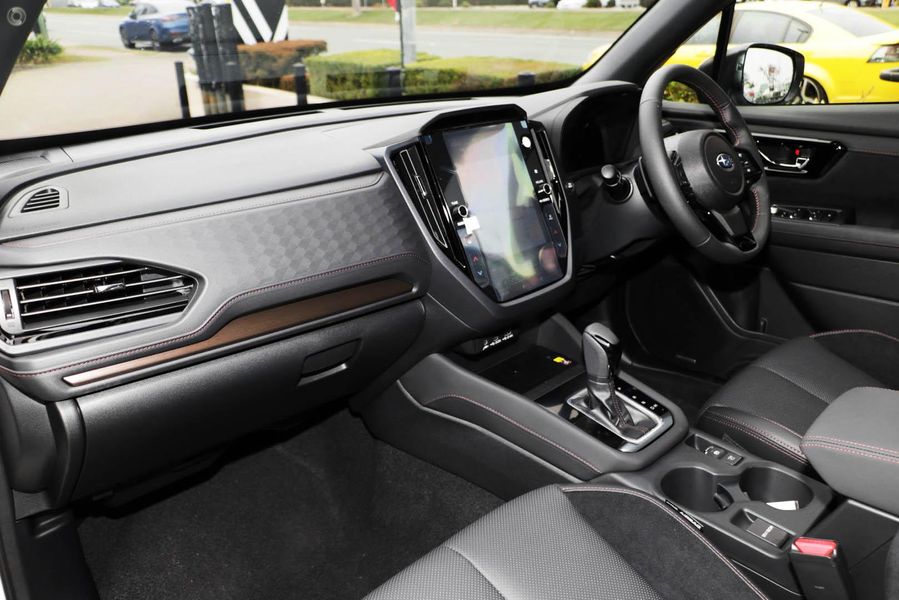 2025 Subaru Forester Hybrid Touring S6 Auto AWD MY26 Photo 8