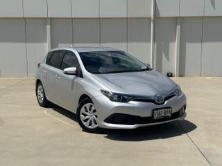 2018  Toyota Corolla Ascent Hatch (Silver Pearl) Used Car Thumbnail