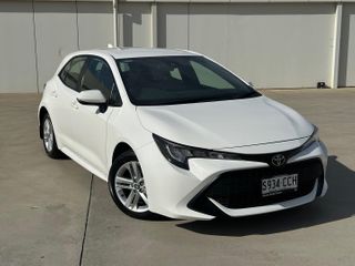 2019 Toyota Corolla Ascent Sport Hatch (Glacier White) Used Car Thumbnail