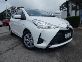 2020  Toyota Yaris Ascent Hatch (Glacier White) Used Car Thumbnail