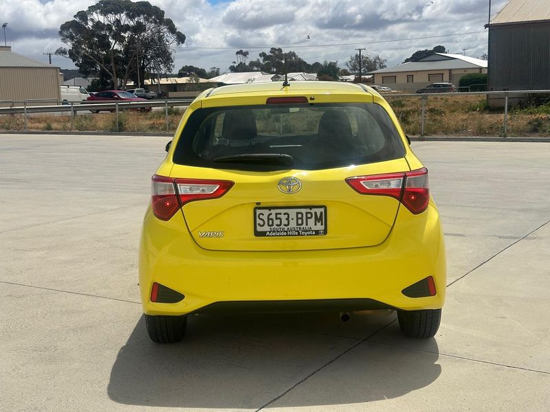 2017 Toyota Yaris Ascent Manual Photo 5