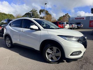 2018  Honda HR-V VTi-S SUV (White Orchid) Used Car Thumbnail