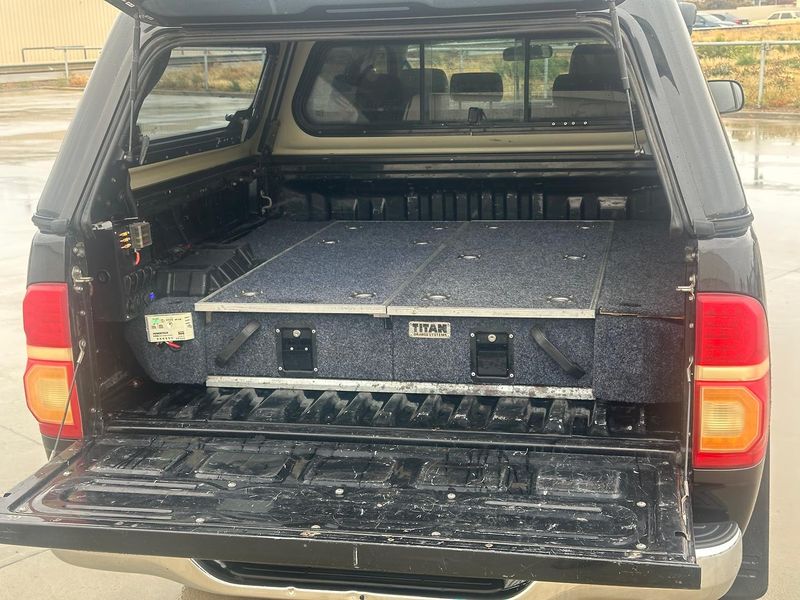 2011 Toyota Hilux SR5 Manual 4x4 MY12 Double Cab Photo 11