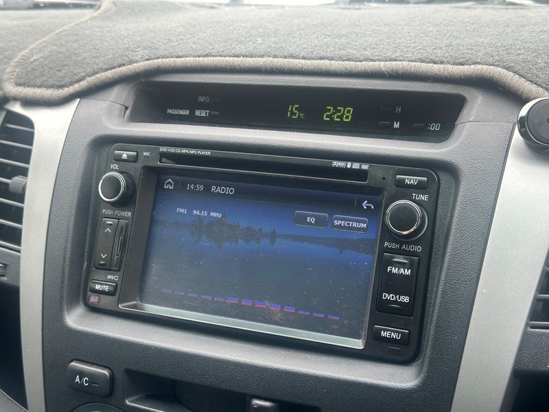 2011 Toyota Hilux SR5 Manual 4x4 MY12 Double Cab Photo 16