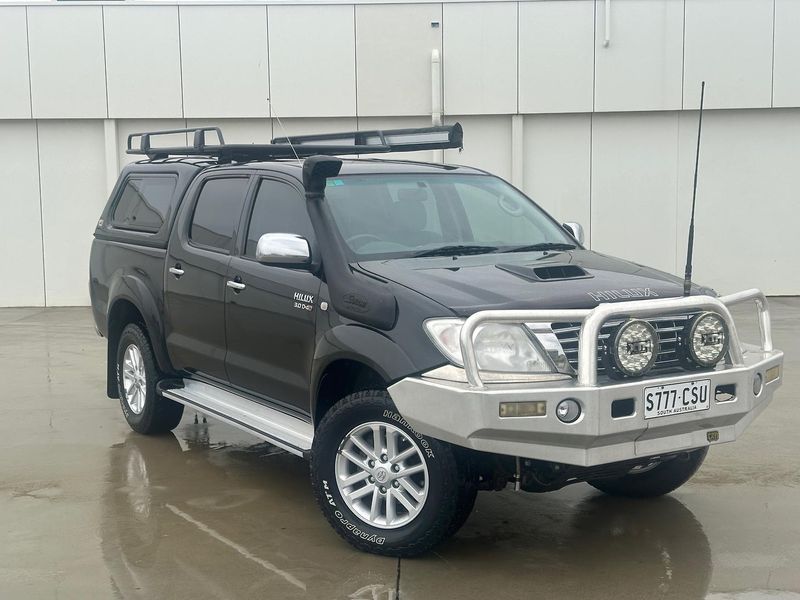 2011 Toyota Hilux SR5 Manual 4x4 MY12 Double Cab Photo 1