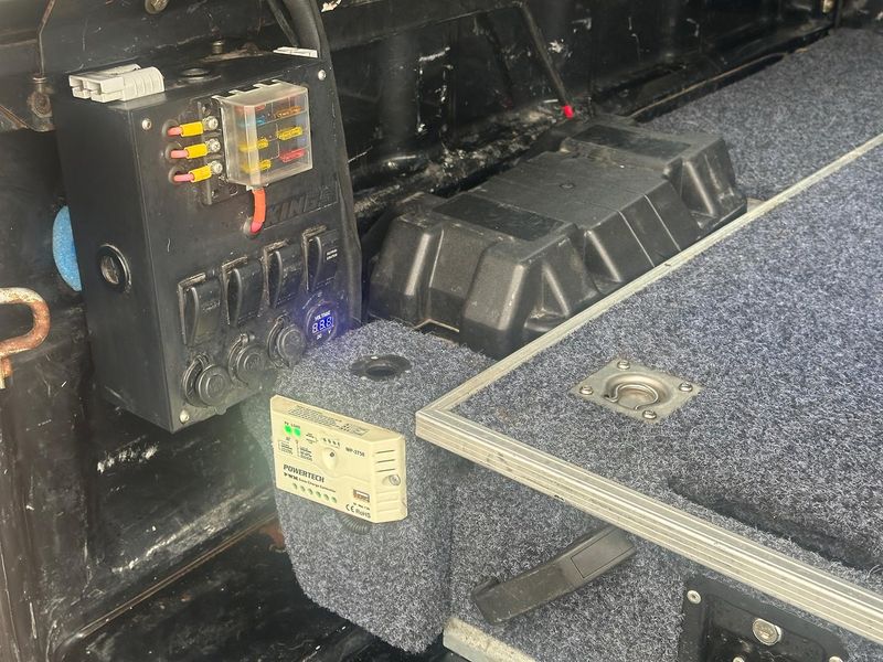 2011 Toyota Hilux SR5 Manual 4x4 MY12 Double Cab Photo 12