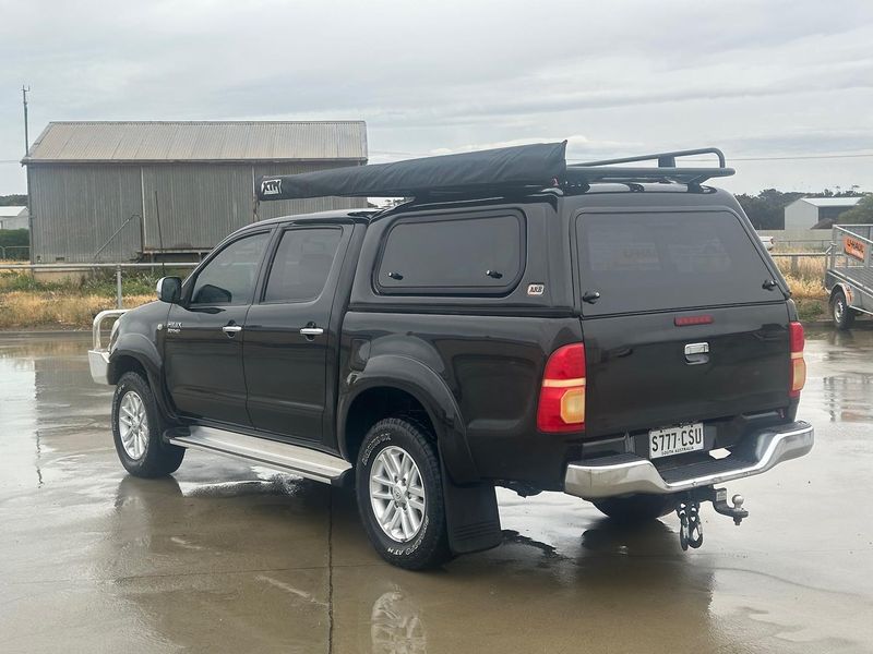 2011 Toyota Hilux SR5 Manual 4x4 MY12 Double Cab Photo 5
