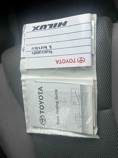 2011 Toyota Hilux SR5 Manual 4x4 MY12 Double Cab Photo 26