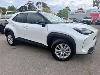 2026  Toyota Yaris Cross GXL SUV (Frosted White) Used Car Thumbnail