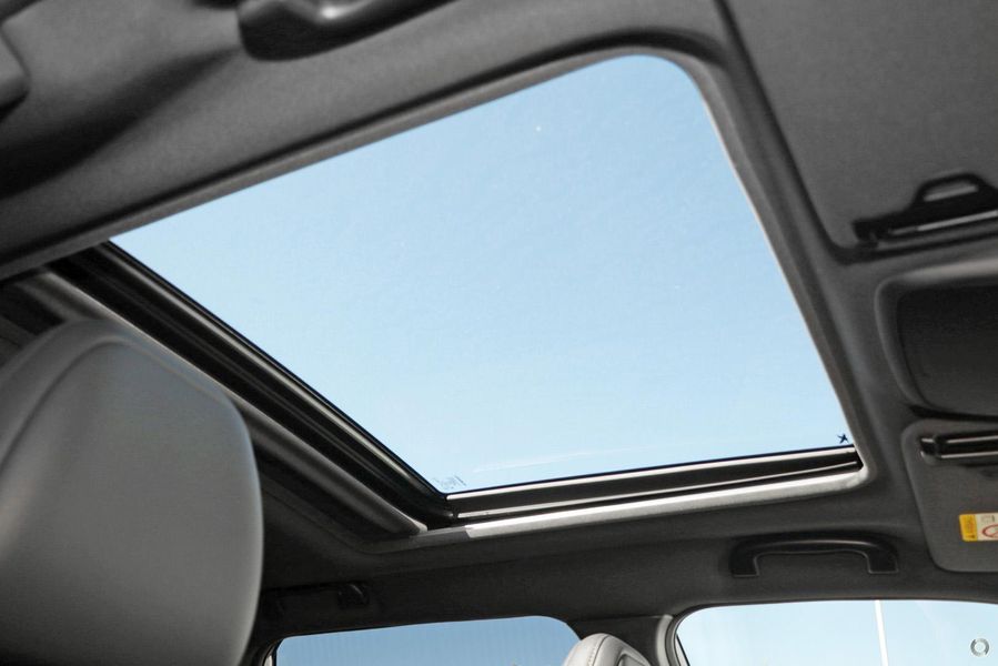 2025 Subaru Forester Hybrid Sport S6 Auto AWD MY26 Photo 9