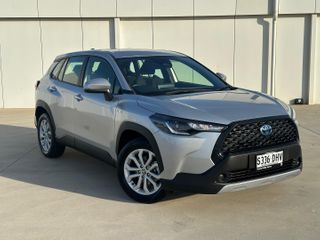2023 Toyota Corolla Cross GX SUV (Stunning Silver) Used Car Thumbnail