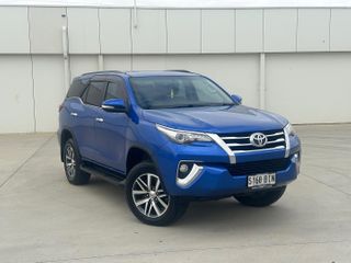 2015 Toyota Fortuner Crusade SUV (Nebula Blue) Used Car Thumbnail