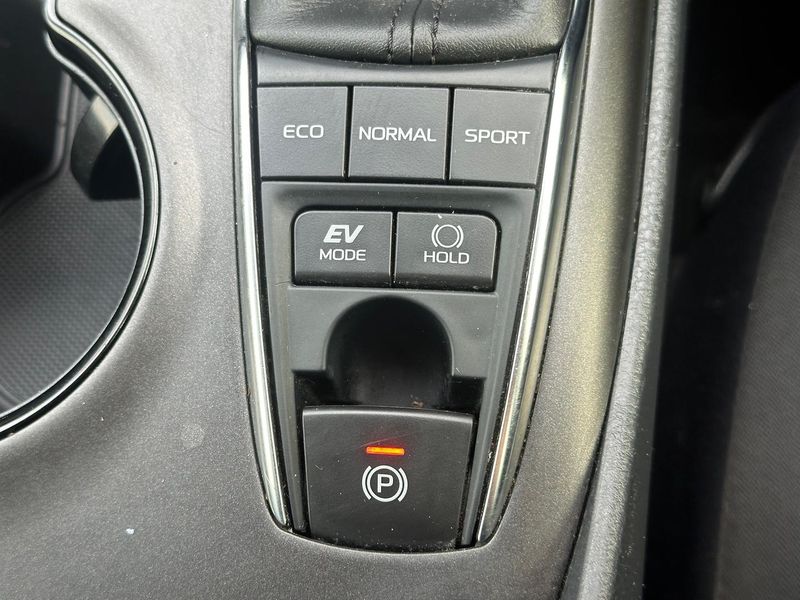 2022 Toyota Camry Ascent Sport Auto Photo 20
