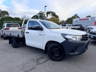 2023  Toyota Hilux Workmate Cab Chassis (Glacier White) Used Car Thumbnail