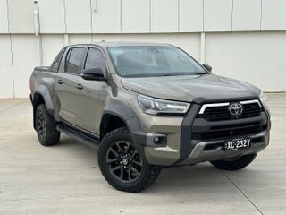 2022  Toyota Hilux Rogue Ute (Oxide Bronze) Used Car Thumbnail