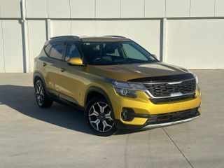 2020 Kia Seltos Sport+ SUV (Starbright Yellow) Used Car Thumbnail