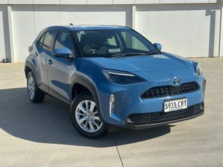 2022  Toyota Yaris Cross GX SUV (Mineral Blue) Used Car Thumbnail