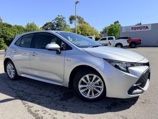 2025  Toyota Corolla Ascent Sport Hybrid Hatch (Silver Pearl) Used Car Thumbnail