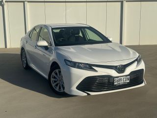 2019 Toyota Camry Ascent Sedan (Glacier White) Used Car Thumbnail